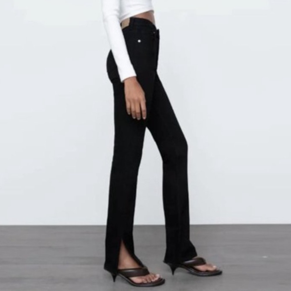 Zara Hi-Rise Full Length Split Skinny Jean in Black. Never worn, tag removed